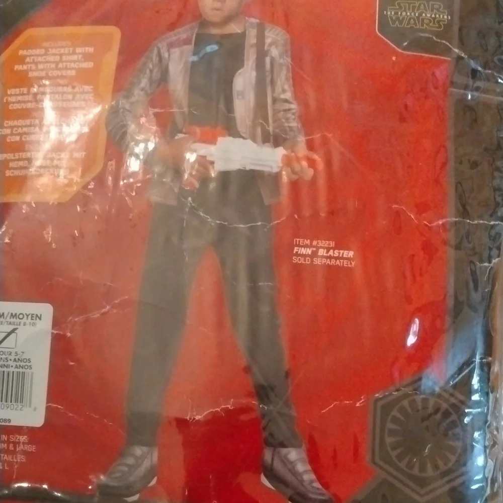 Disney Star Wars Kids Finn Costume, size medium 8-10